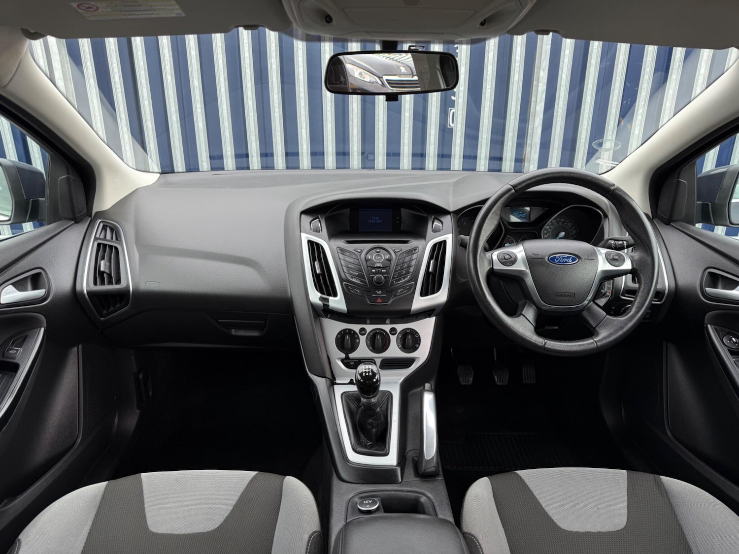 Used Ford Focus 2011 for sale - 76681955: Photo 16