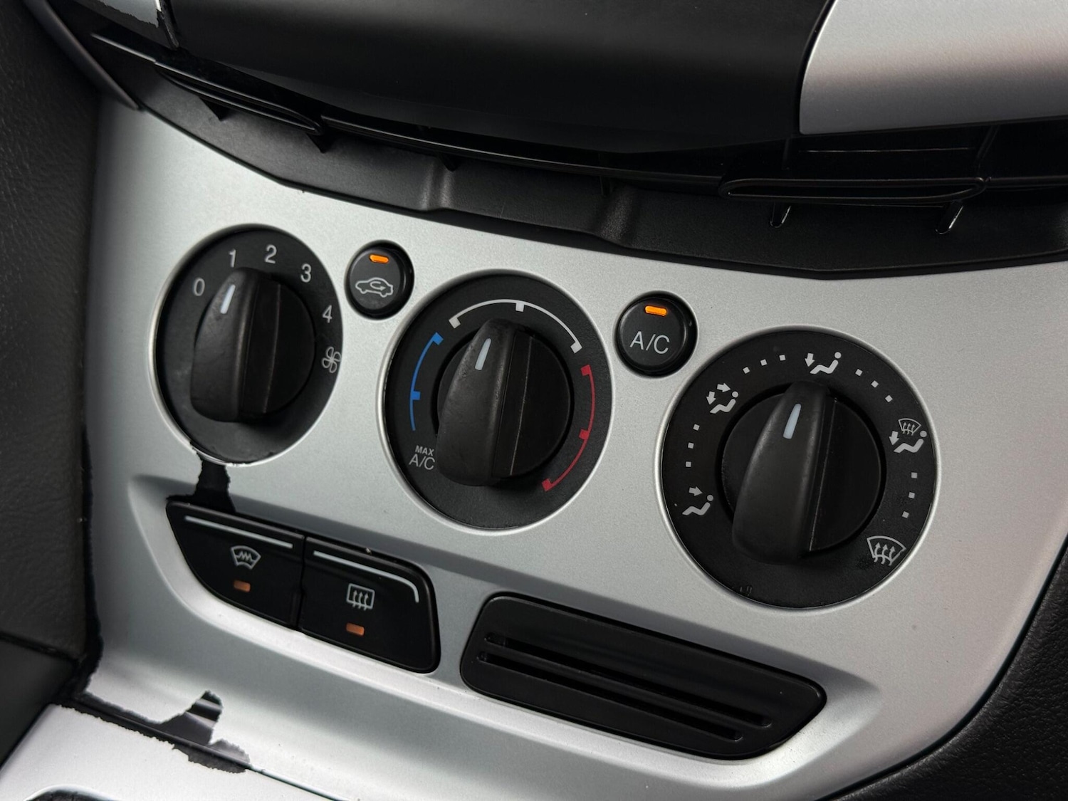 Used Ford Focus 2011 for sale - 76681955: Photo 20