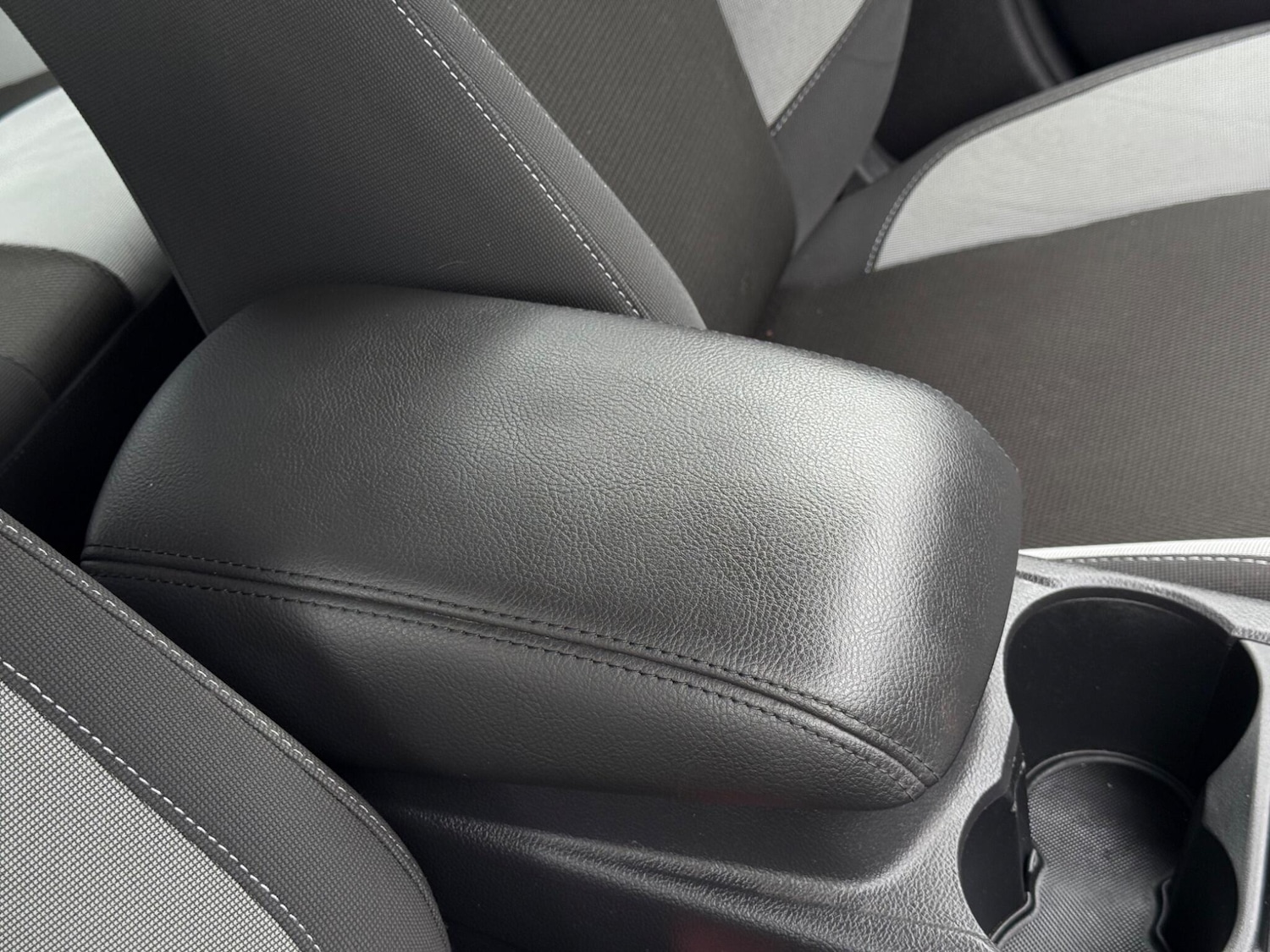 Used Ford Focus 2011 for sale - 76681955: Photo 29