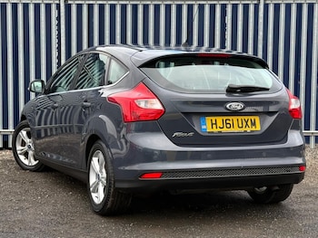 Used Ford Focus 2011 for sale - 76681955: Photo