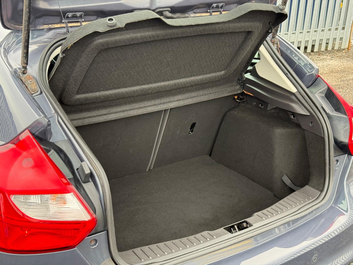 Used Ford Focus 2011 for sale - 76681955: Photo 34