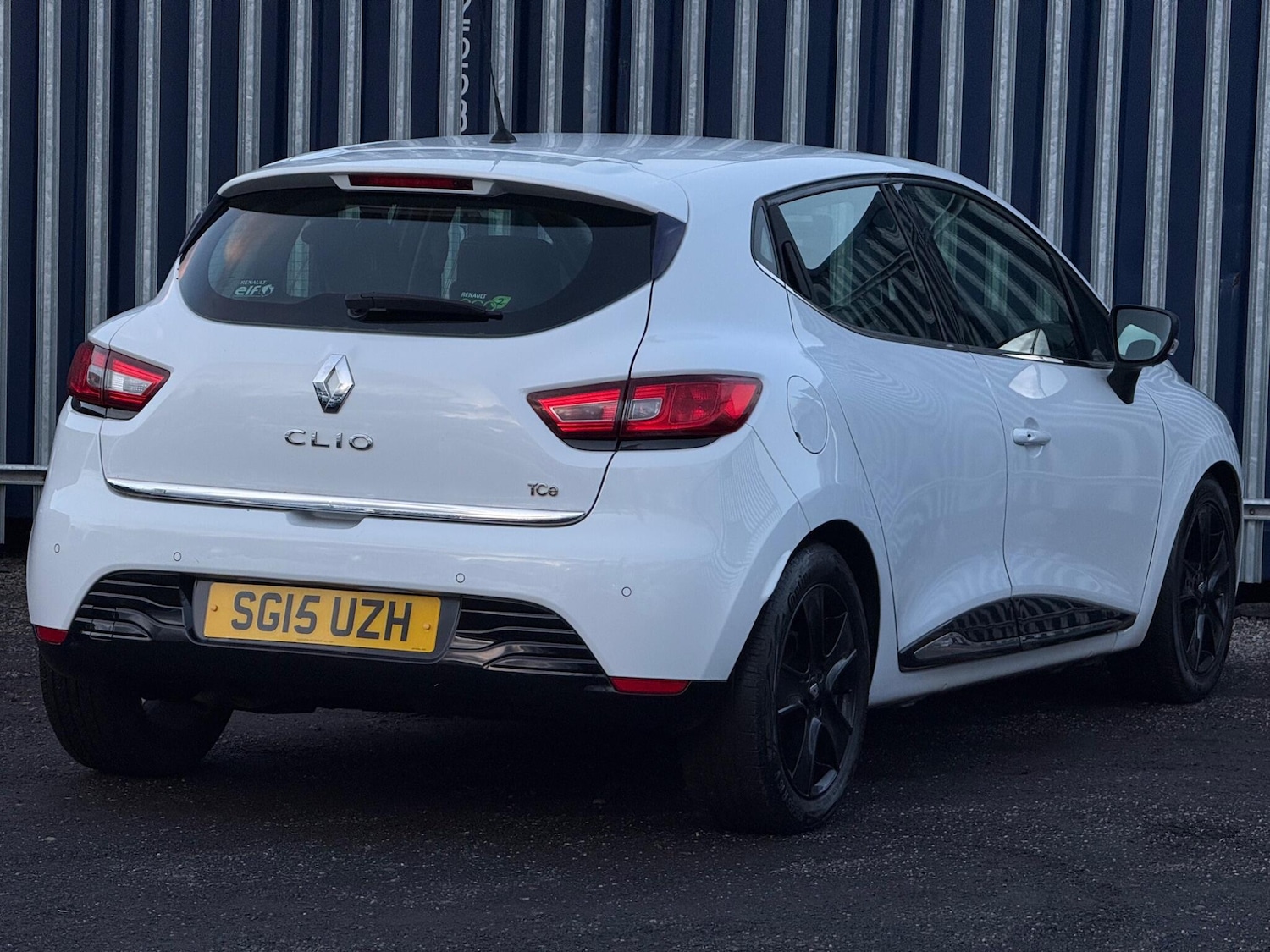 Used Renault Clio 2015 for sale - 76759505: Photo 7