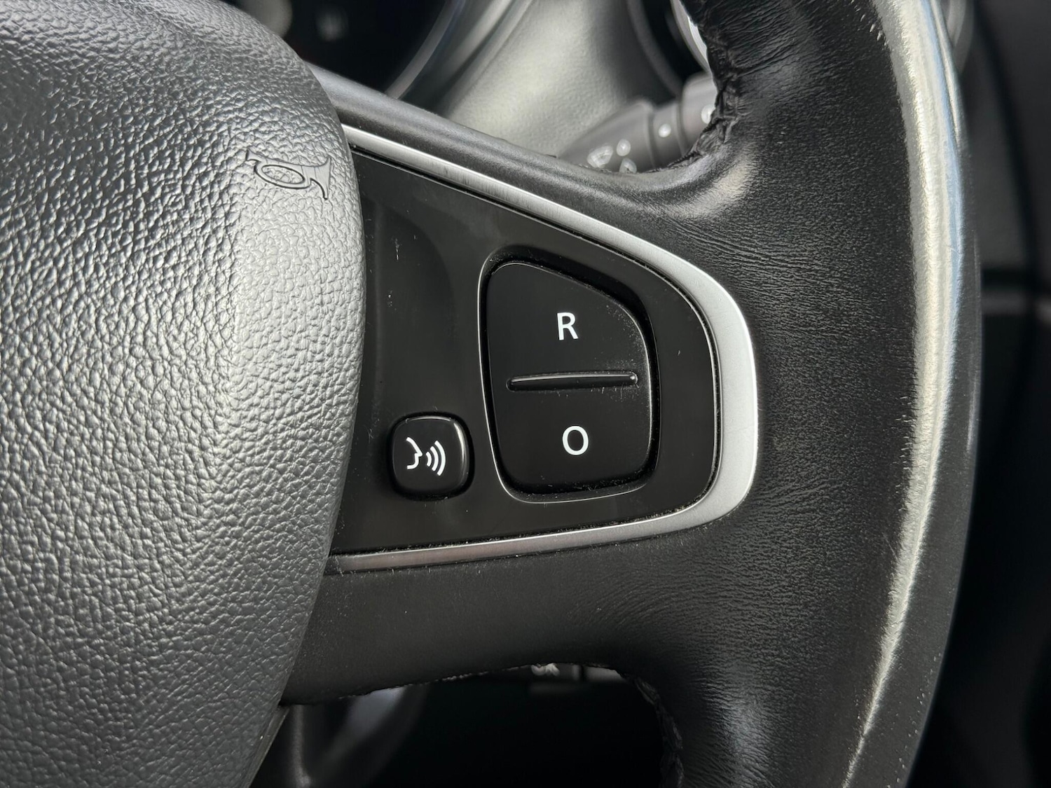 Used Renault Captur 2016 for sale - 76681965: Photo 24