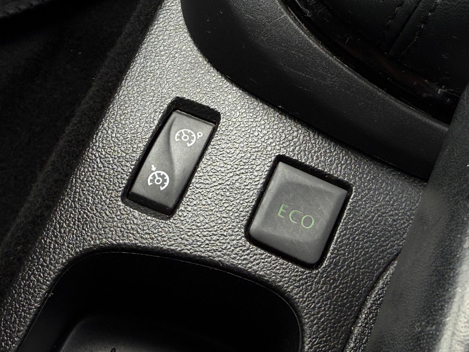 Used Renault Captur 2016 for sale - 76681965: Photo 26