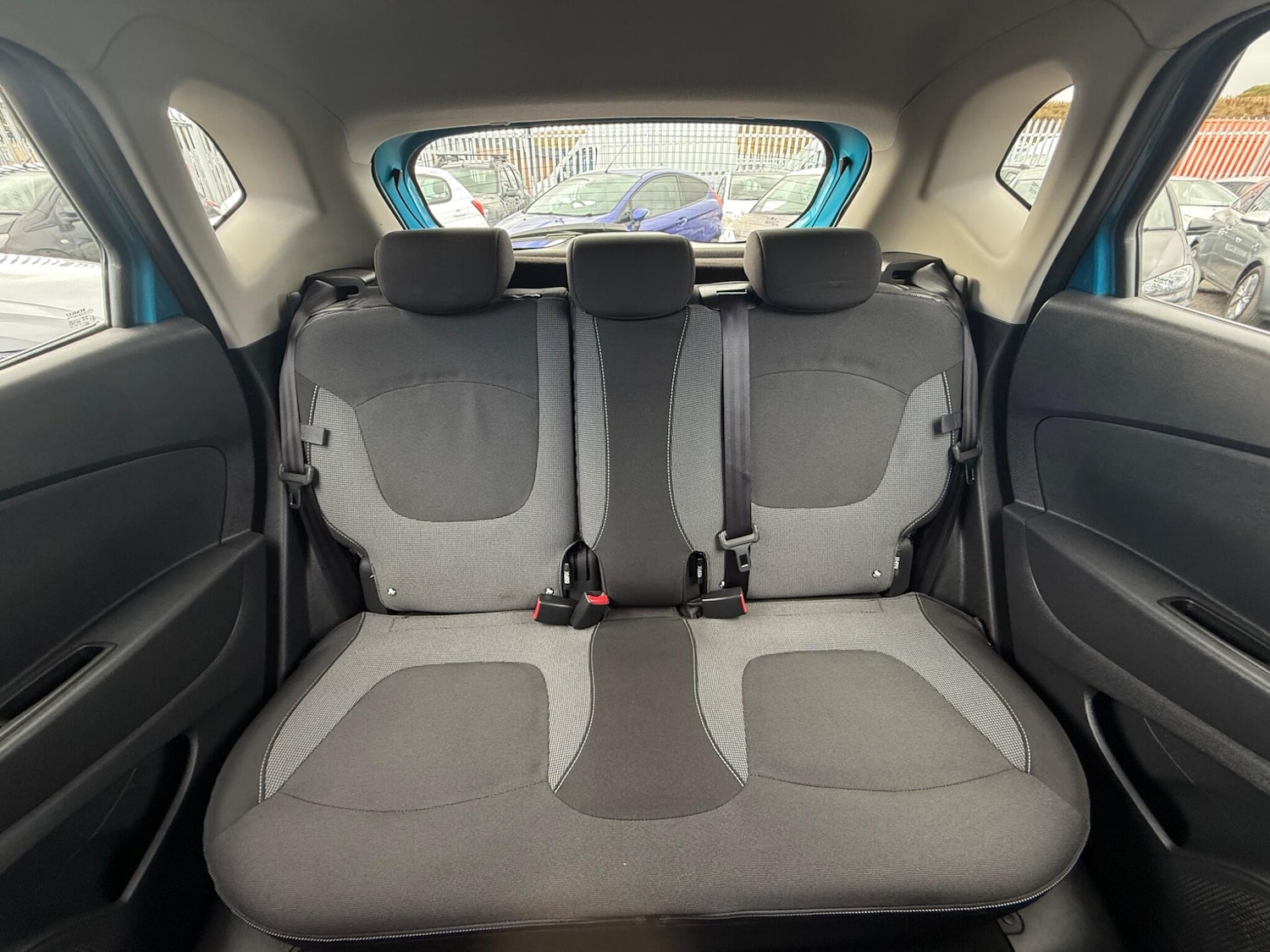 Used Renault Captur 2016 for sale - 76681965: Photo 32