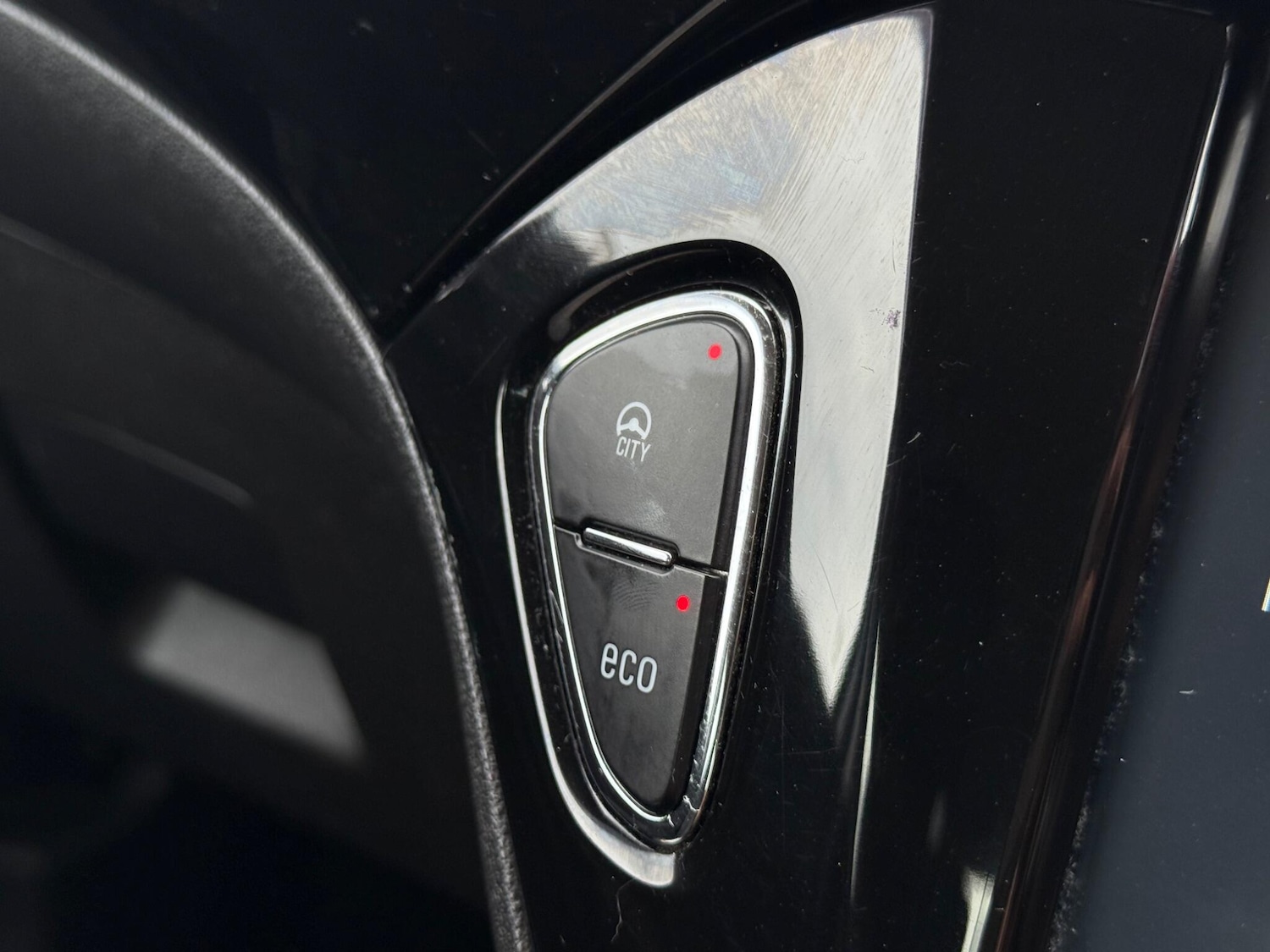 Used Vauxhall Corsa 2016 for sale - 76681966: Photo 24