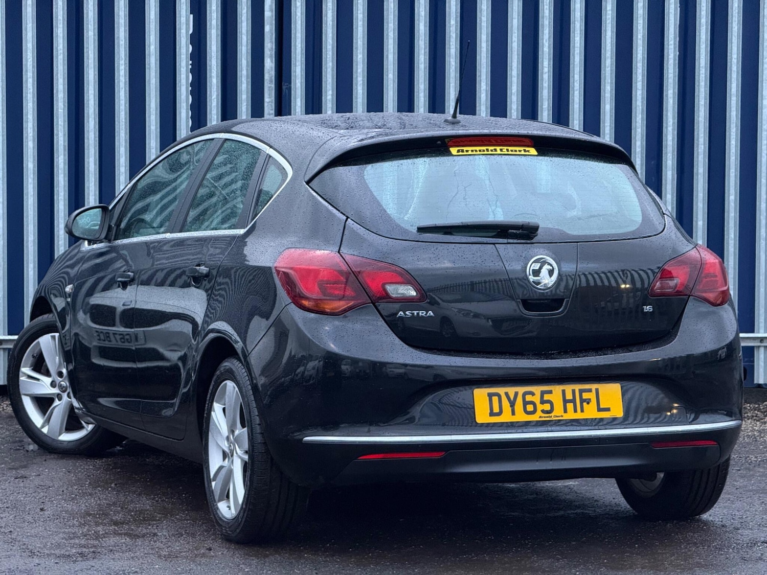 Used Vauxhall Astra 2015 for sale - 76898242: Photo 2