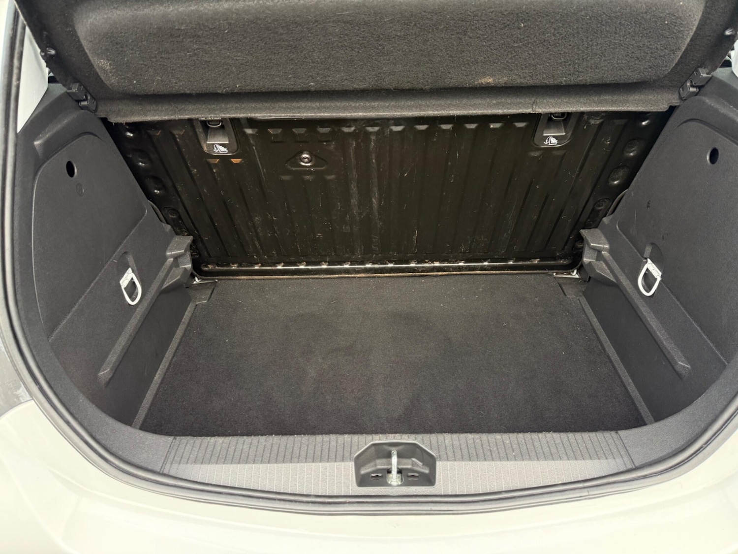 Used Vauxhall Corsa 2017 for sale - 76912674: Photo 33