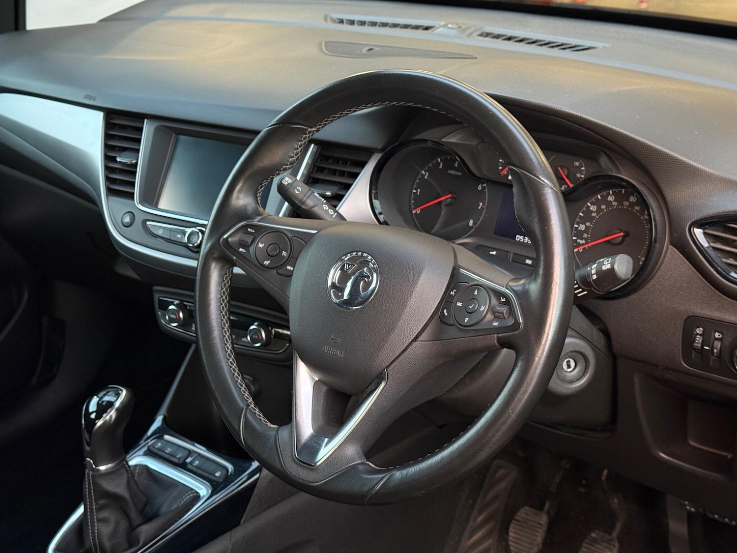 Used Vauxhall Crossland X 2018 for sale - 78019241: Photo 3