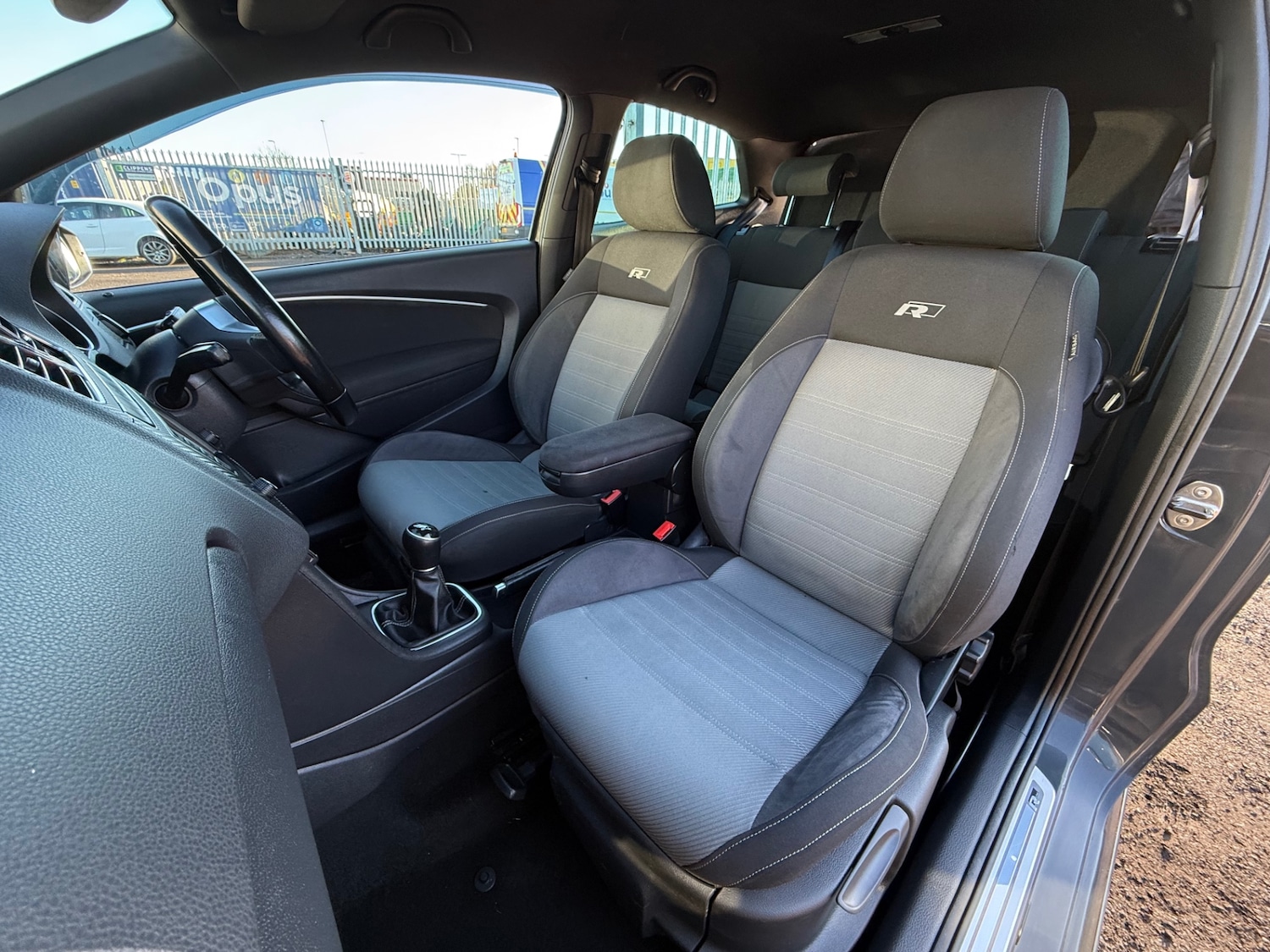 Used Volkswagen Polo 2016 for sale - 76591609: Photo 14