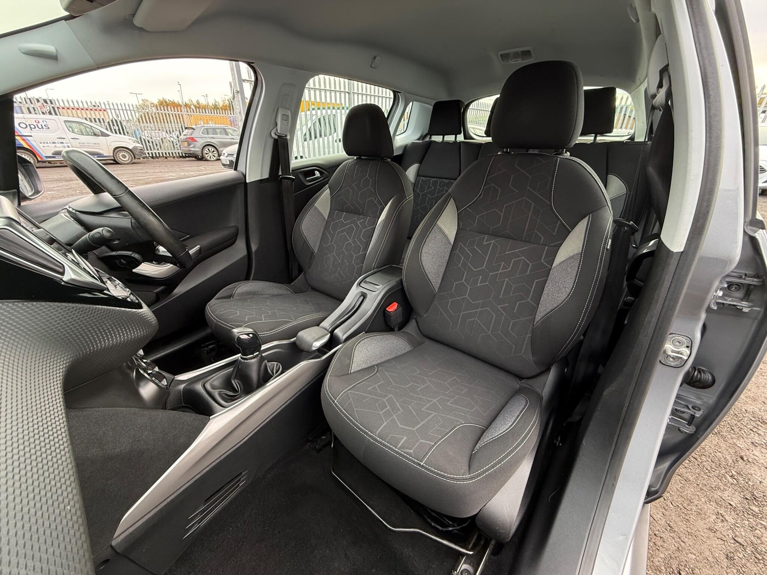 Used Peugeot 2008 2017 for sale - 76681953: Photo 14