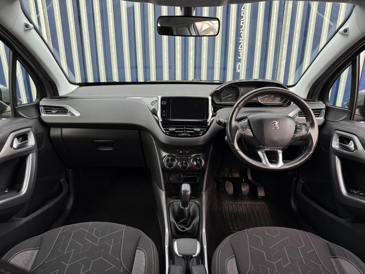 Used Peugeot 2008 2017 for sale - 76681953: Photo 16