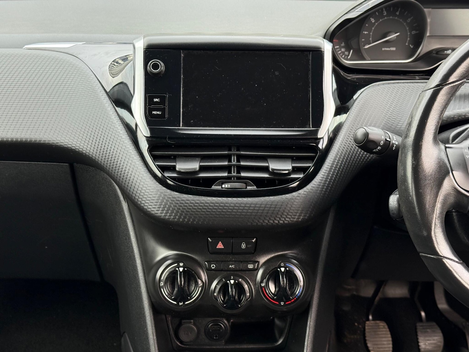 Used Peugeot 2008 2017 for sale - 76681953: Photo 17