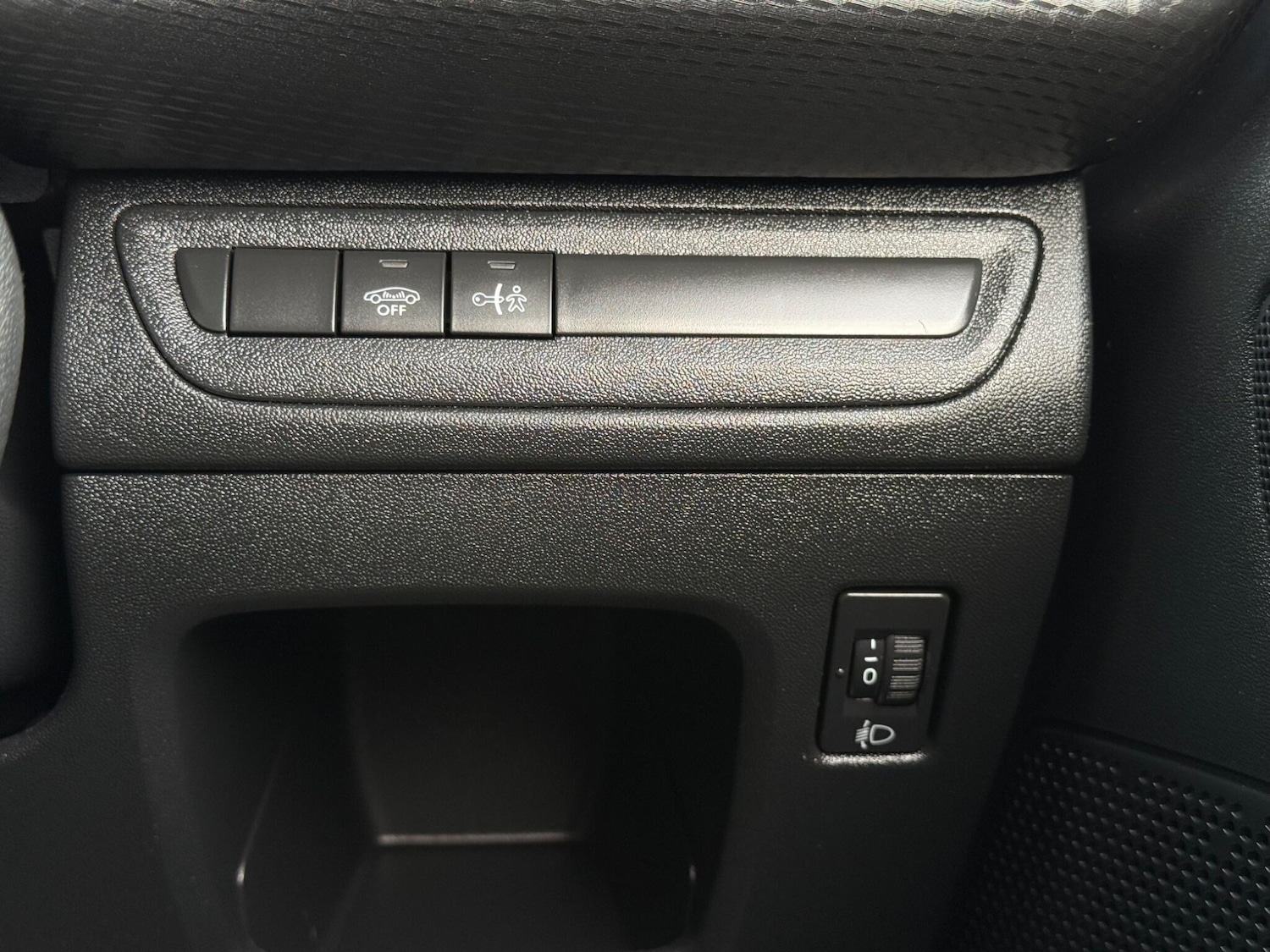 Used Peugeot 2008 2017 for sale - 76681953: Photo 26