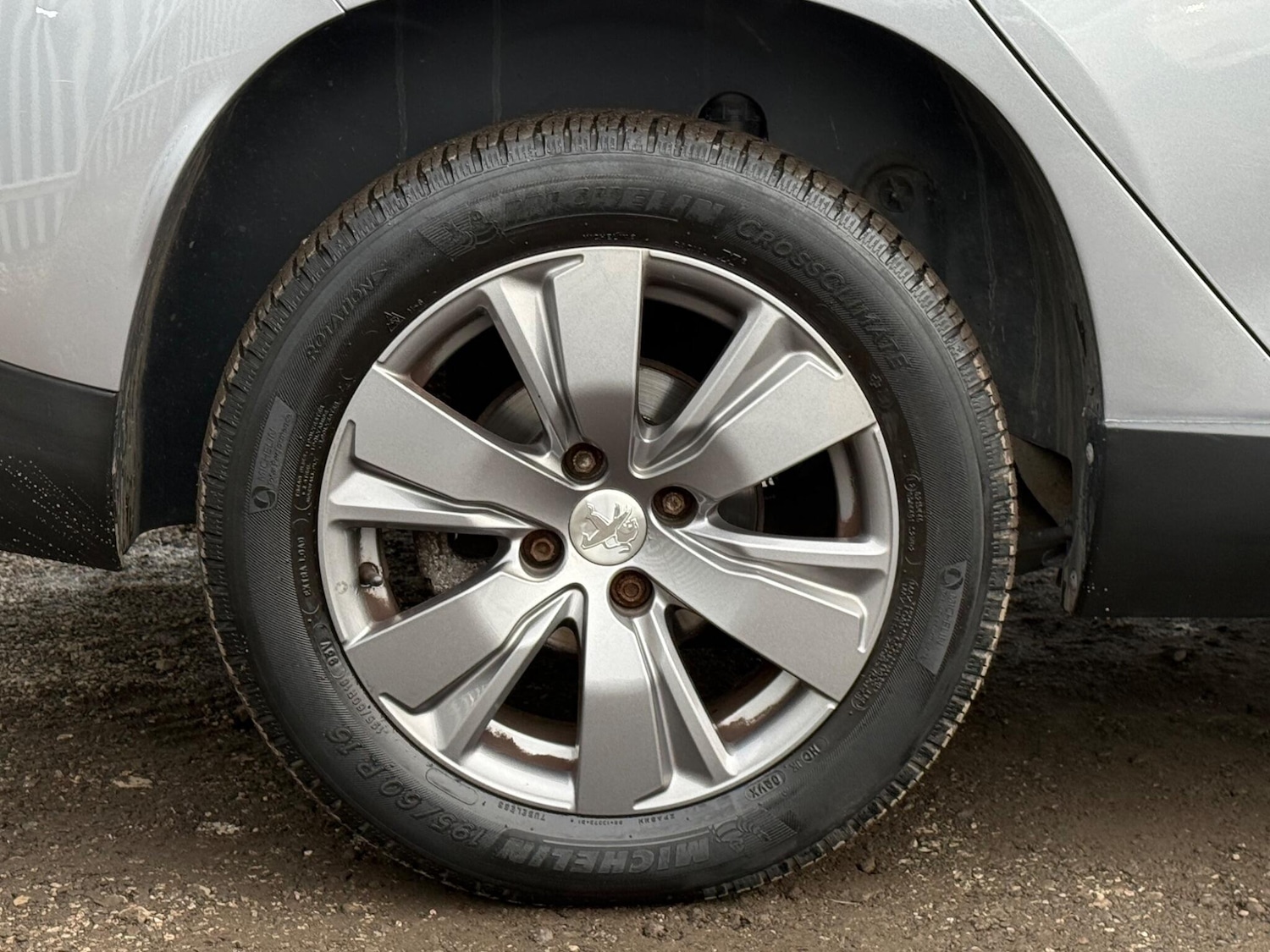 Used Peugeot 2008 2017 for sale - 76681953: Photo 34