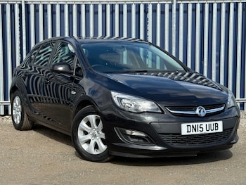 2015 (15) - 1.6i 16V Design 5dr