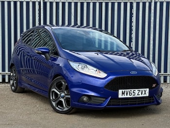 Used Ford Fiesta 2015 for sale - 75680352: Photo