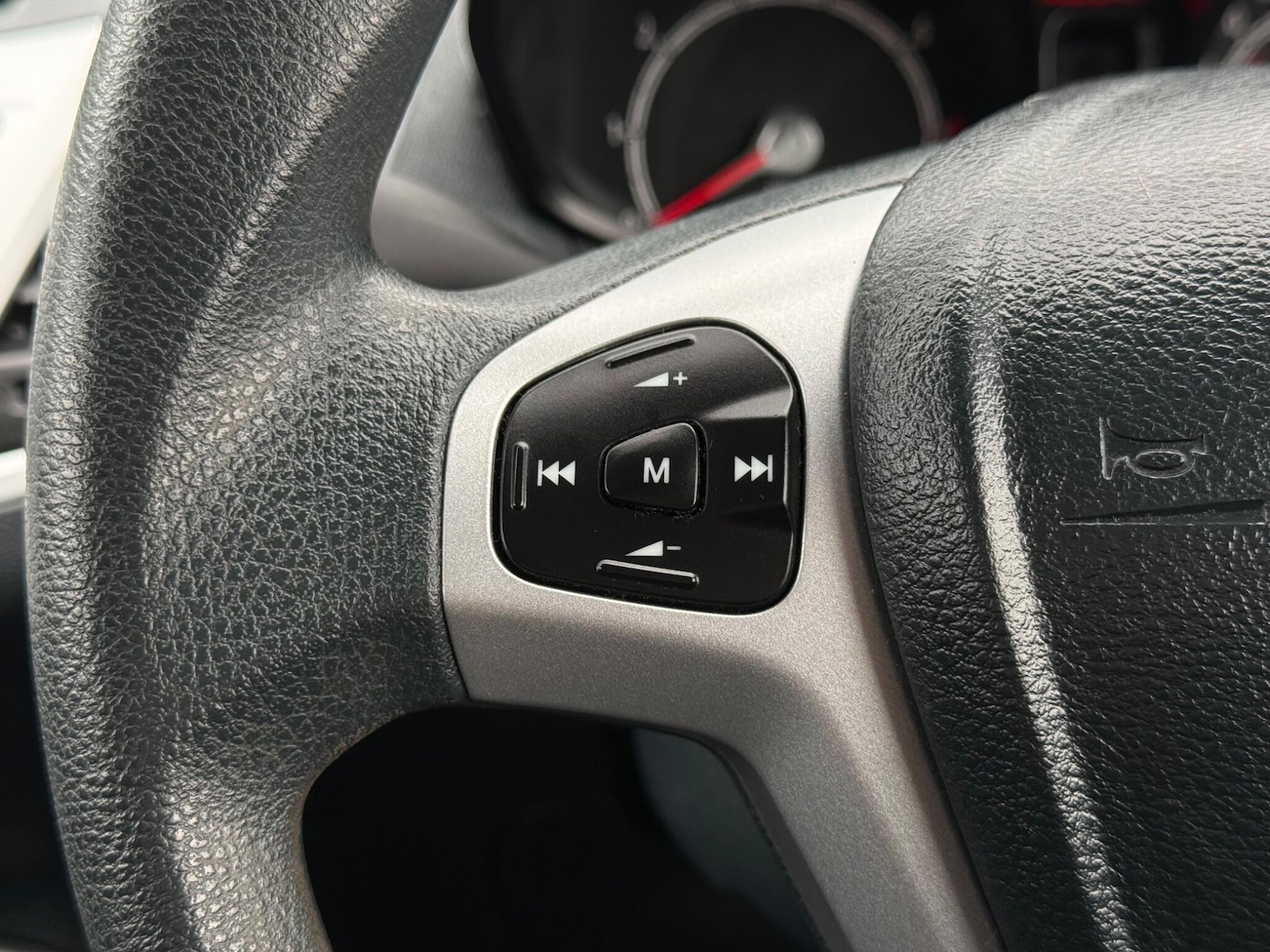 Used Ford Fiesta 2011 for sale - 77982466: Photo 24