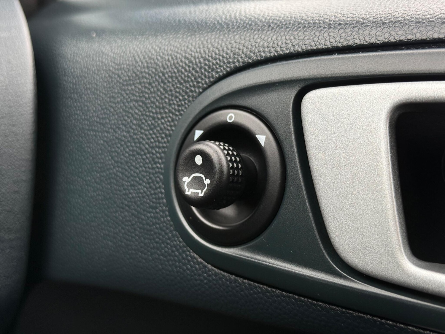 Used Ford Fiesta 2011 for sale - 77982466: Photo 25