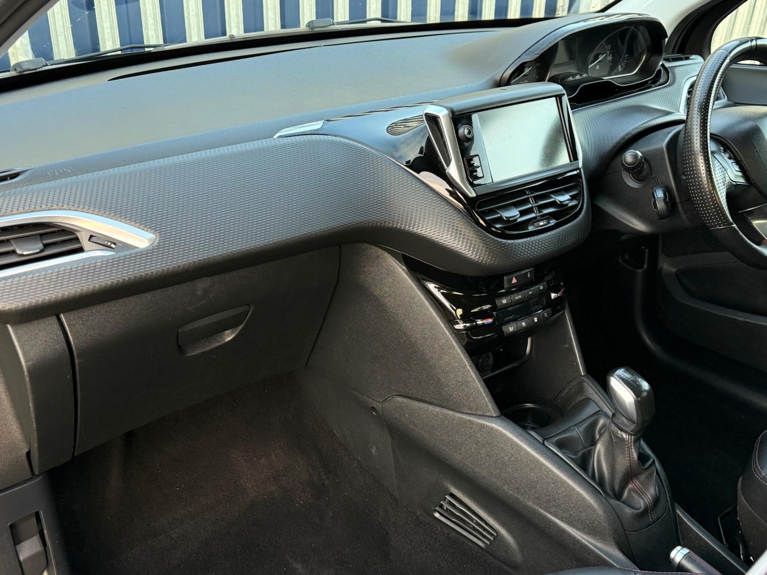 Used Peugeot 208 2016 for sale - 76681950: Photo 13