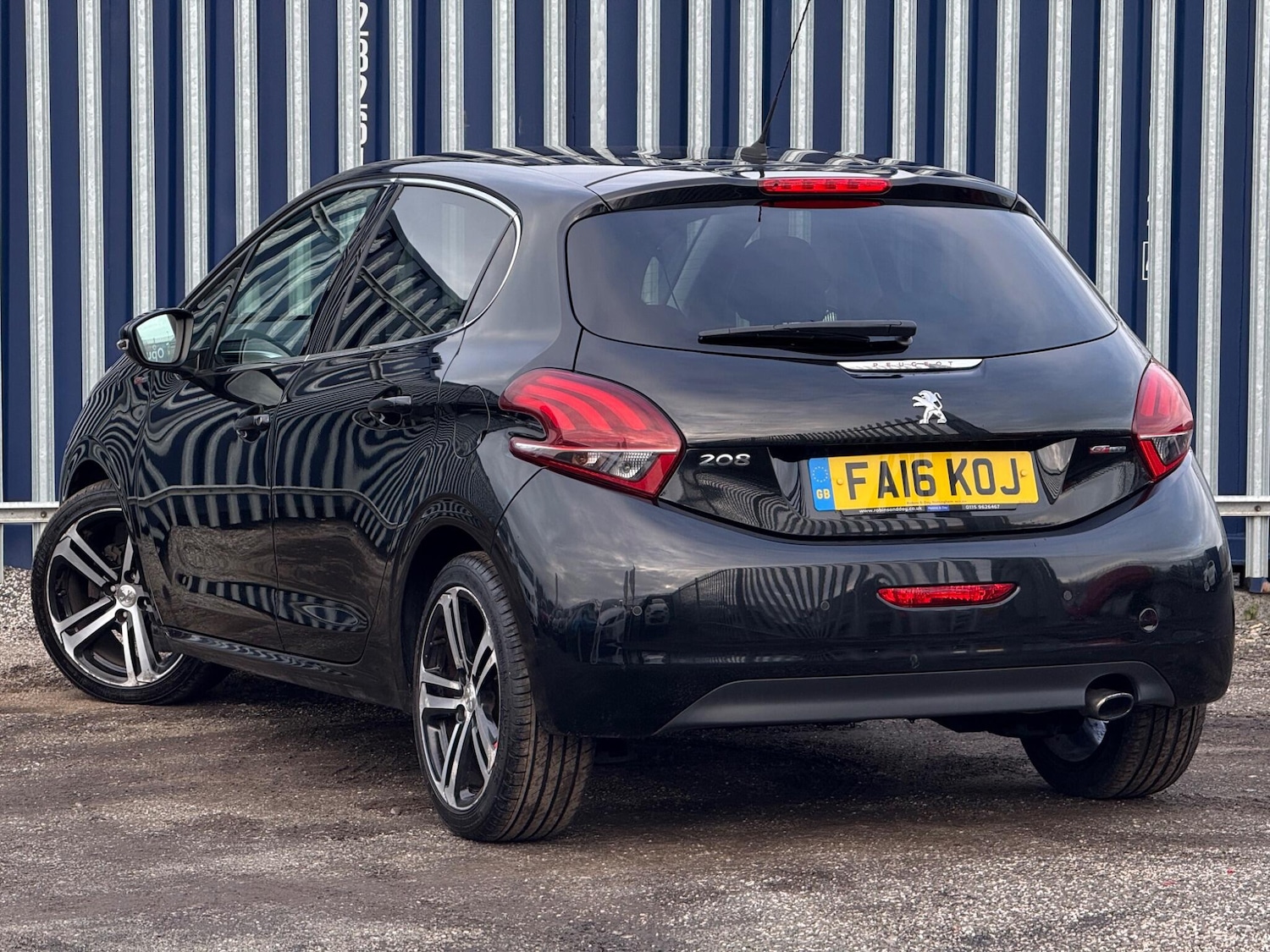 Used Peugeot 208 2016 for sale - 76681950: Photo 2