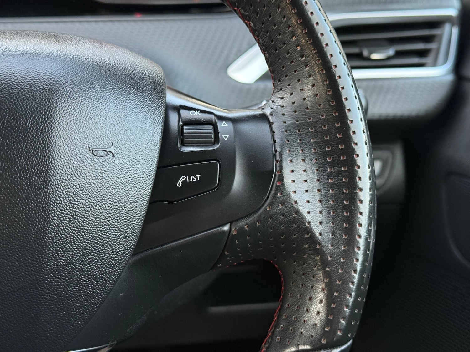 Used Peugeot 208 2016 for sale - 76681950: Photo 23