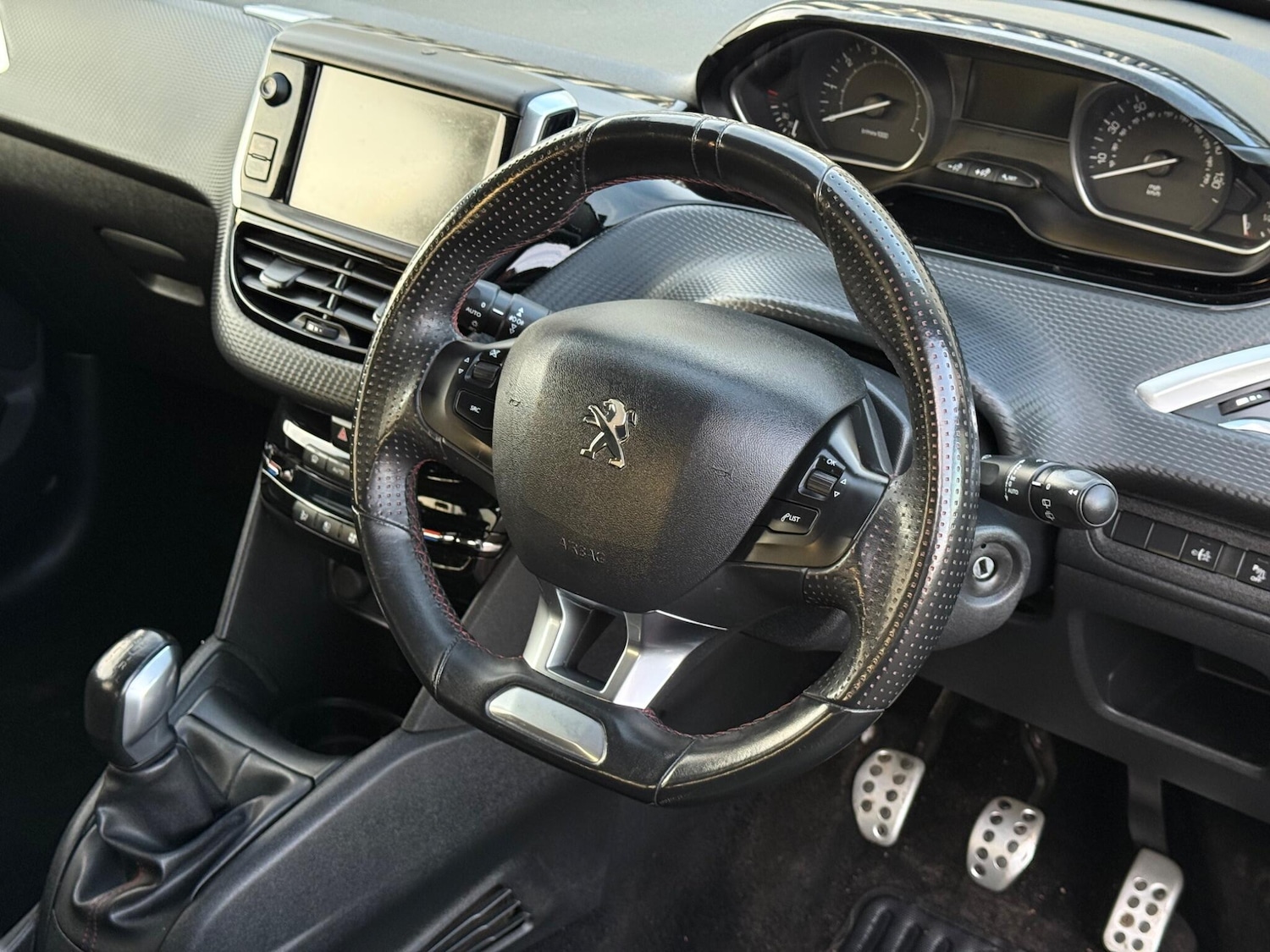 Used Peugeot 208 2016 for sale - 76681950: Photo 3