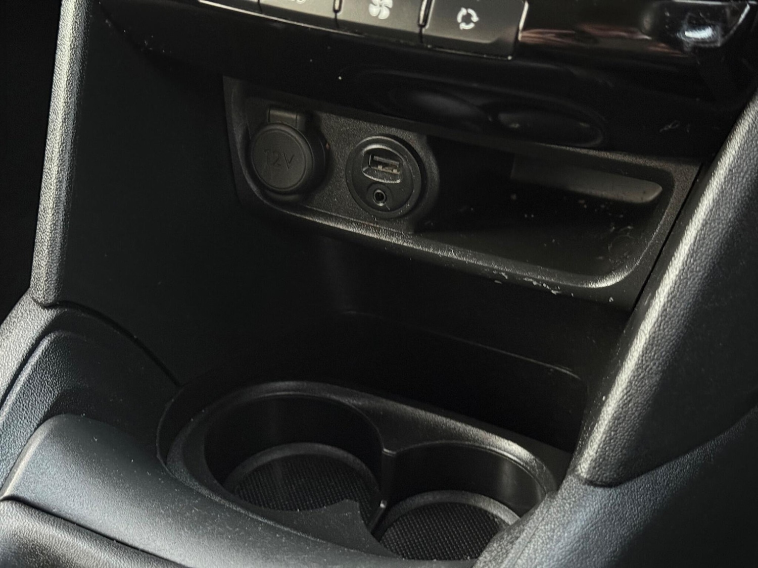 Used Peugeot 208 2016 for sale - 76681950: Photo 30