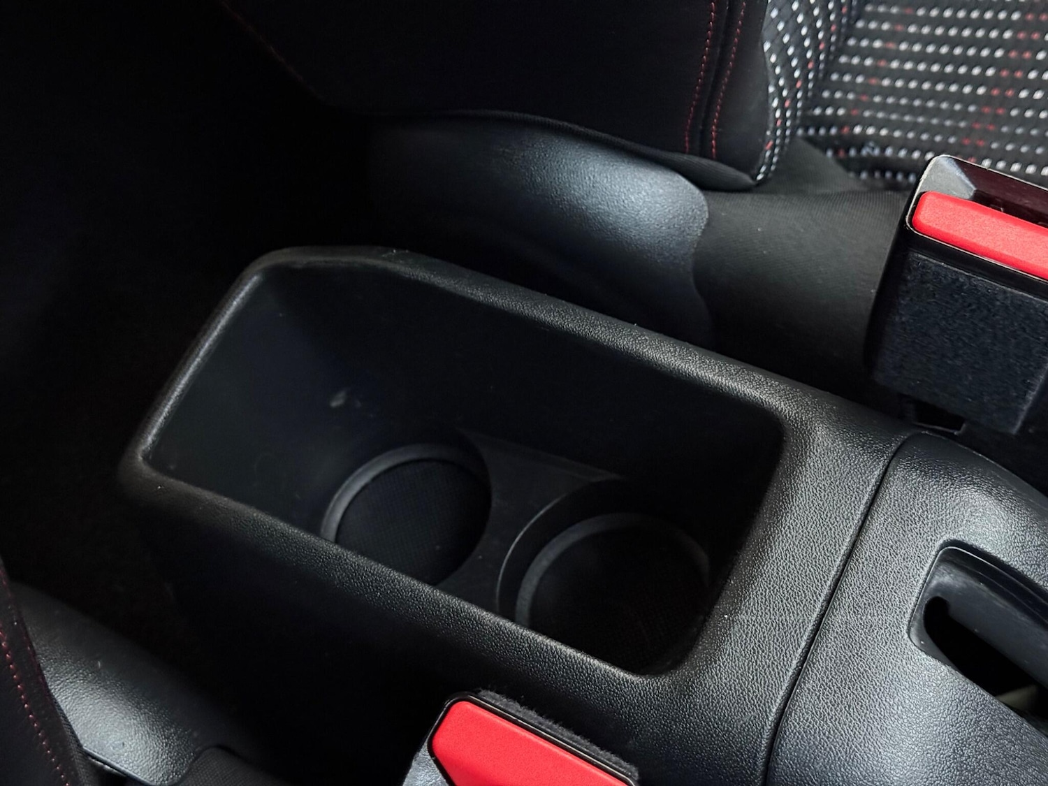 Used Peugeot 208 2016 for sale - 76681950: Photo 32