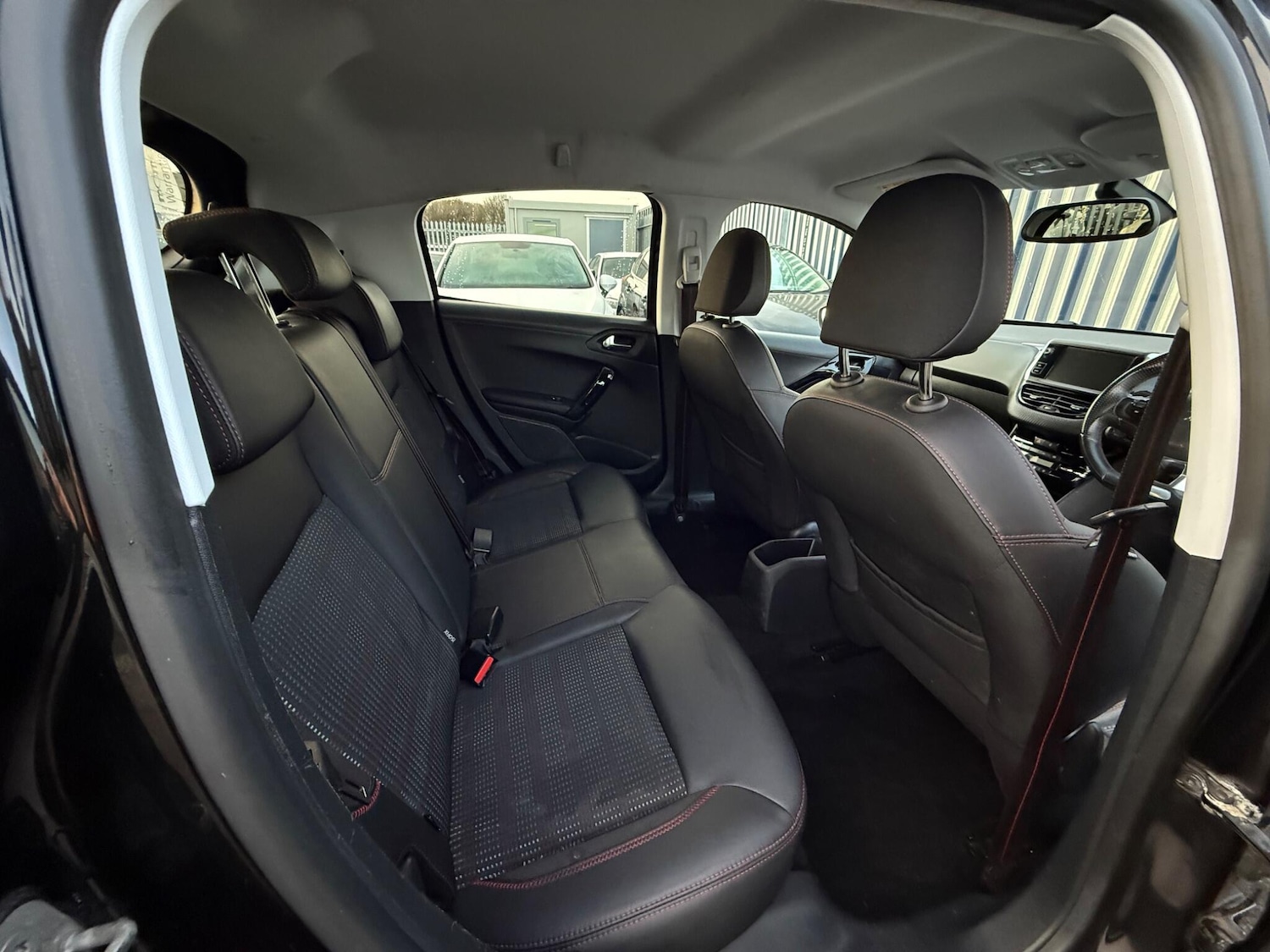 Used Peugeot 208 2016 for sale - 76681950: Photo 36