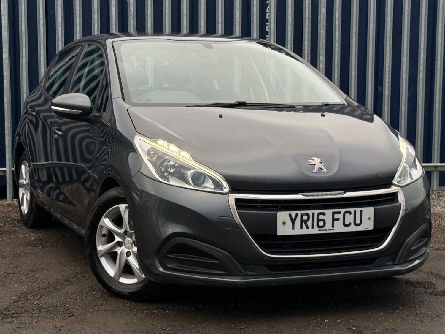 Used Peugeot 208 2016 for sale - 76681944: Photo 1