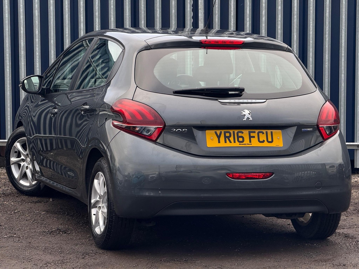 Used Peugeot 208 2016 for sale - 76681944: Photo 2