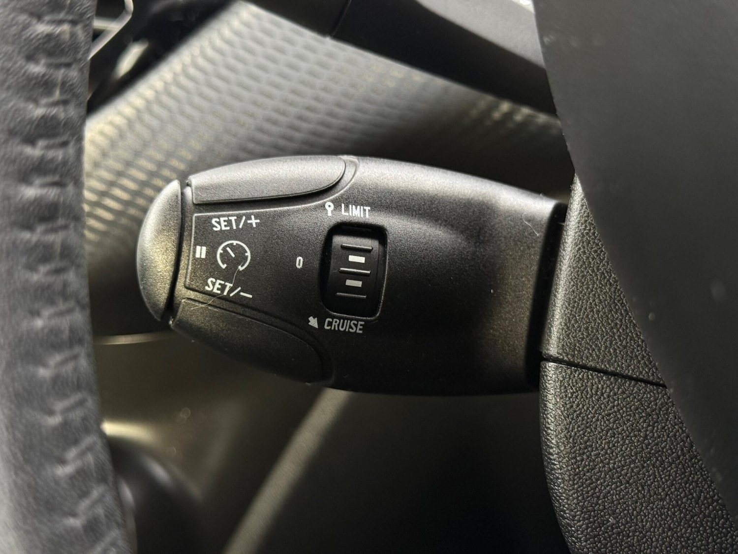 Used Peugeot 208 2016 for sale - 76681944: Photo 26