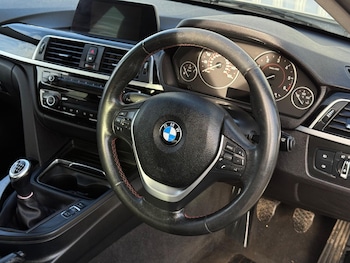 Used BMW 3 Series 2017 for sale - 76681941: Photo
