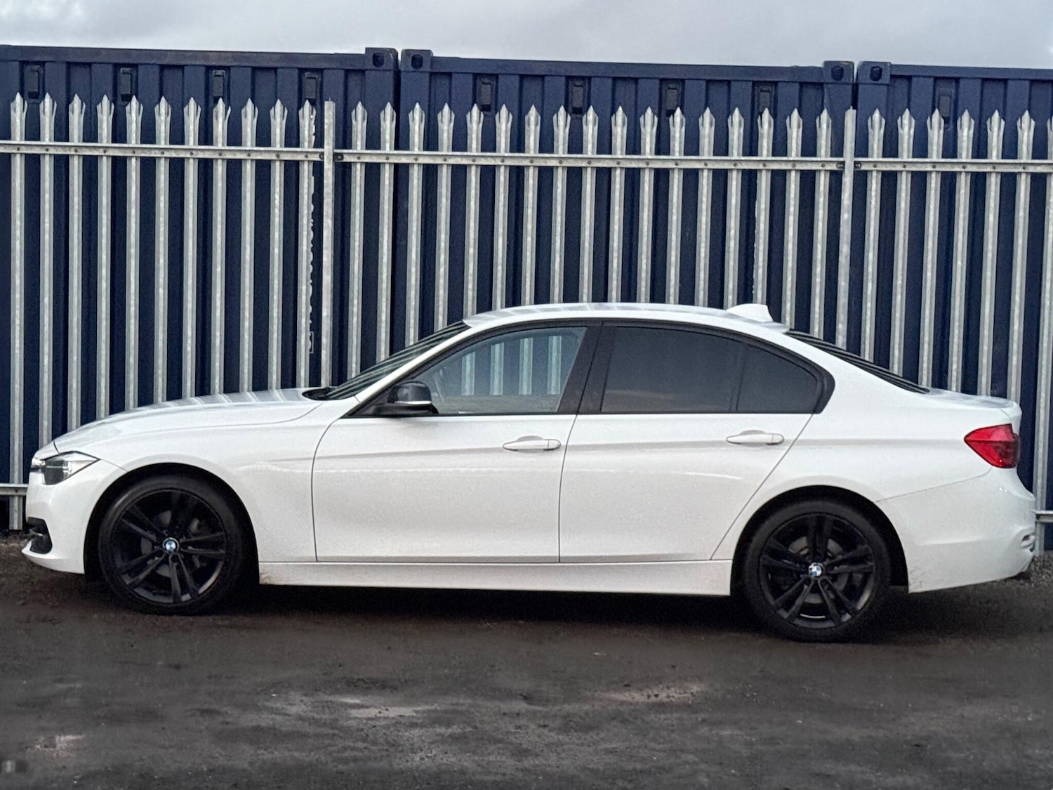 Used BMW 3 Series 2017 for sale - 76681941: Photo 9