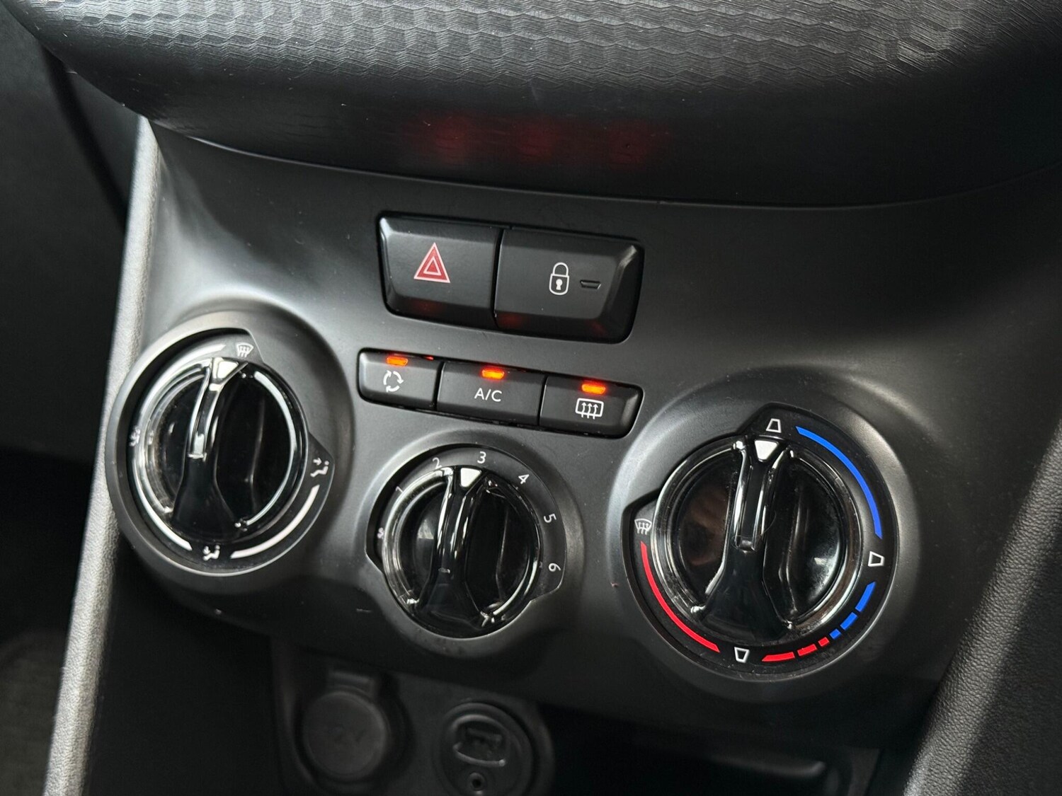 Used Peugeot 208 2016 for sale - 77376778: Photo 22