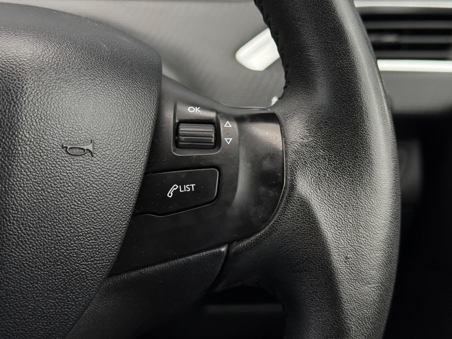 Used Peugeot 208 2016 for sale - 77376778: Photo 26