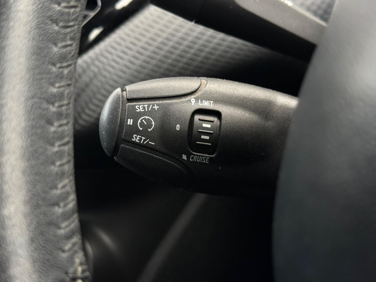 Used Peugeot 208 2016 for sale - 77376778: Photo 27