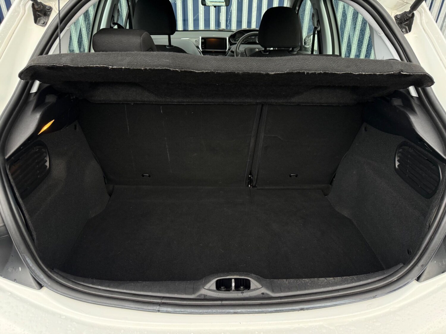 Used Peugeot 208 2016 for sale - 77376778: Photo 35