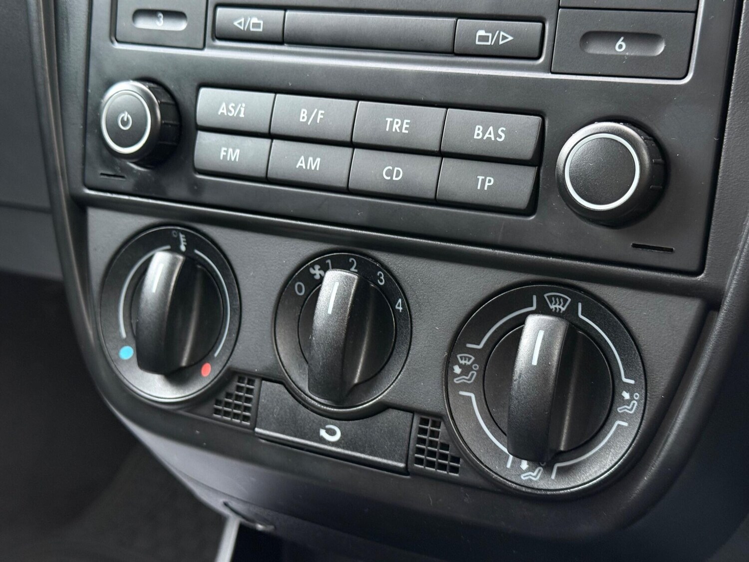 Used Volkswagen Fox 2010 for sale - 77376122: Photo 20