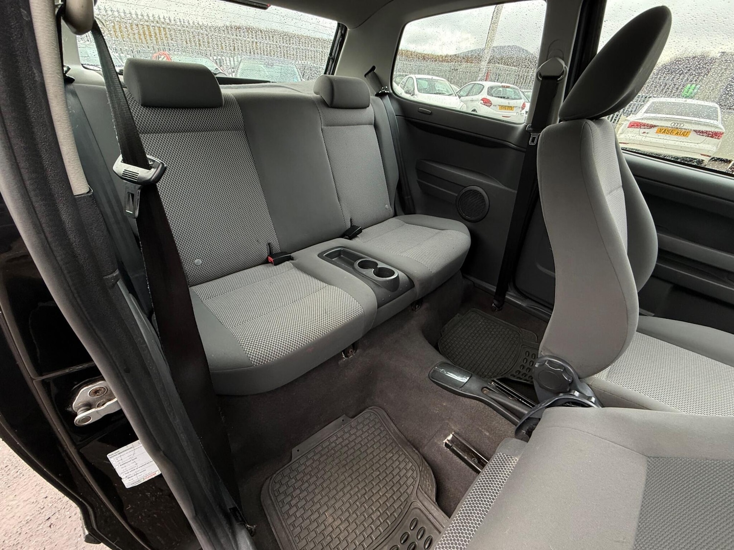 Used Volkswagen Fox 2010 for sale - 77376122: Photo 25