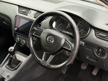 Used Skoda Octavia 2018 for sale - 76329651: Photo