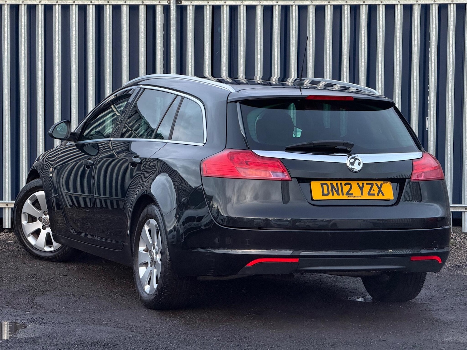 Used Vauxhall Insignia 2012 for sale - 76898789: Photo 2