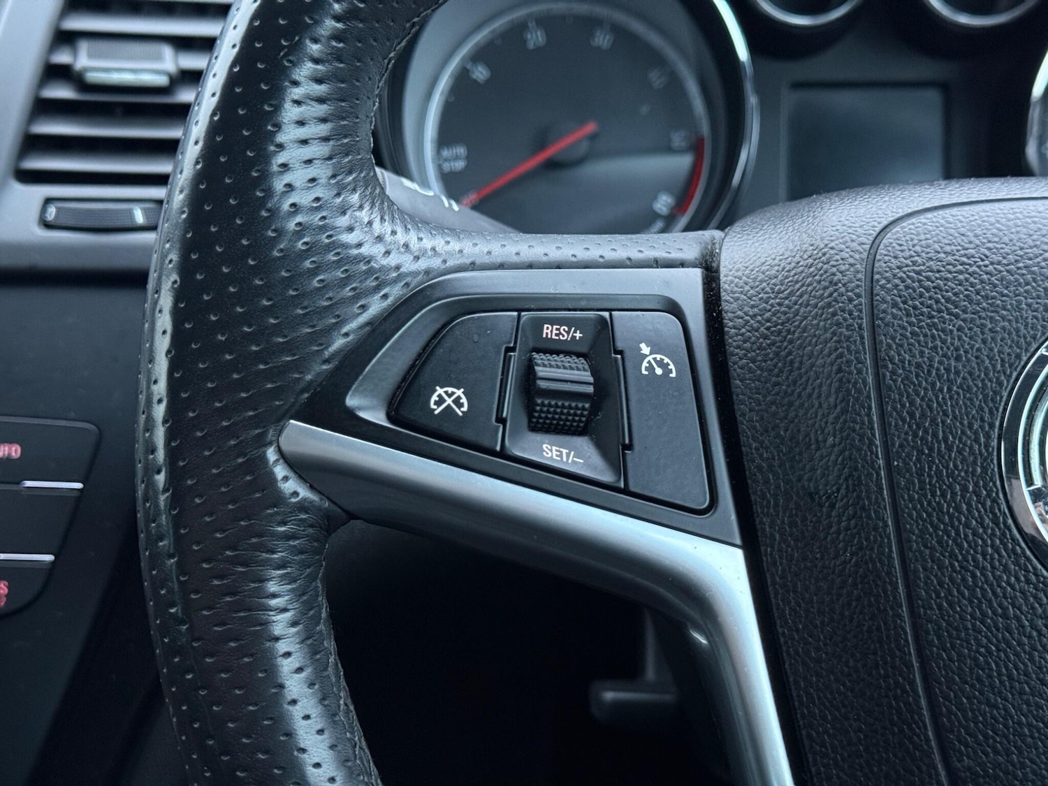 Used Vauxhall Insignia 2012 for sale - 76898789: Photo 20