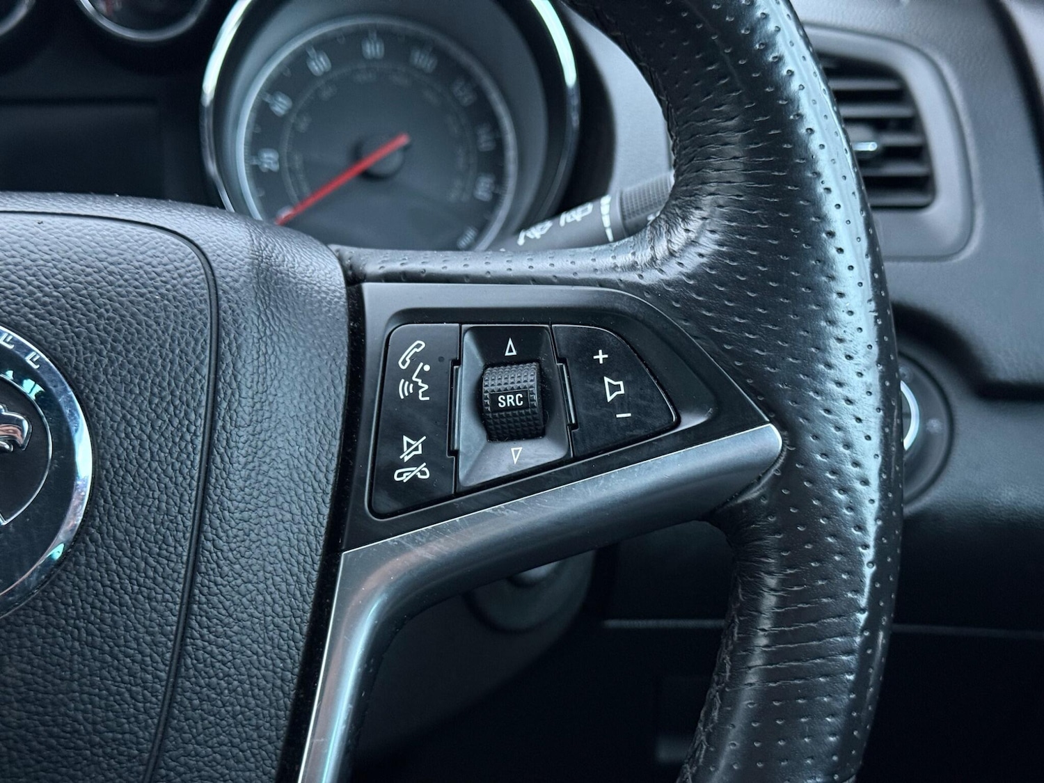 Used Vauxhall Insignia 2012 for sale - 76898789: Photo 21