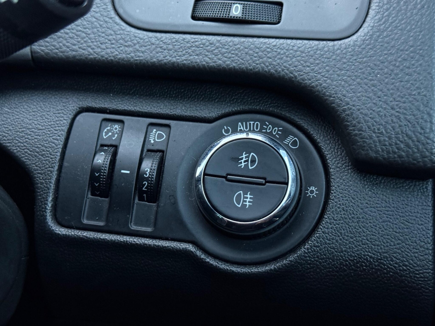 Used Vauxhall Insignia 2012 for sale - 76898789: Photo 26