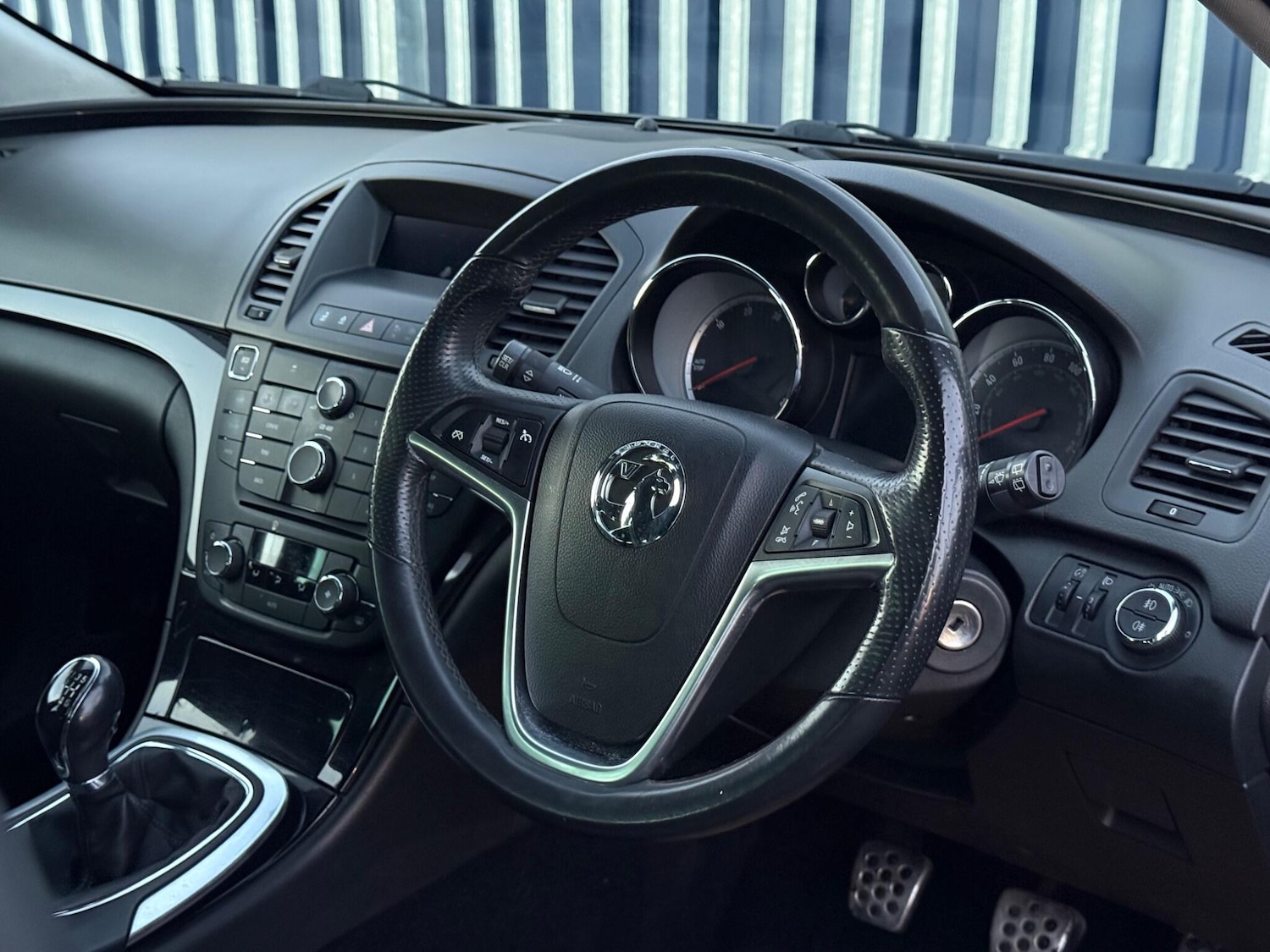 Used Vauxhall Insignia 2012 for sale - 76898789: Photo 3