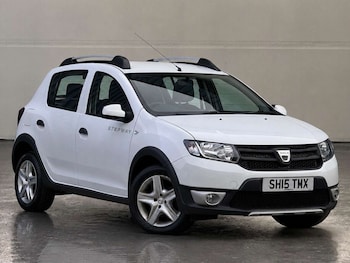 Used Dacia Sandero Stepway 2015 for sale - 78838695: Photo