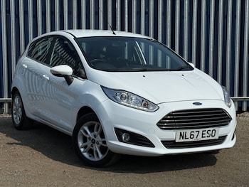 2017 (67) - 1.25 82 Zetec 5dr