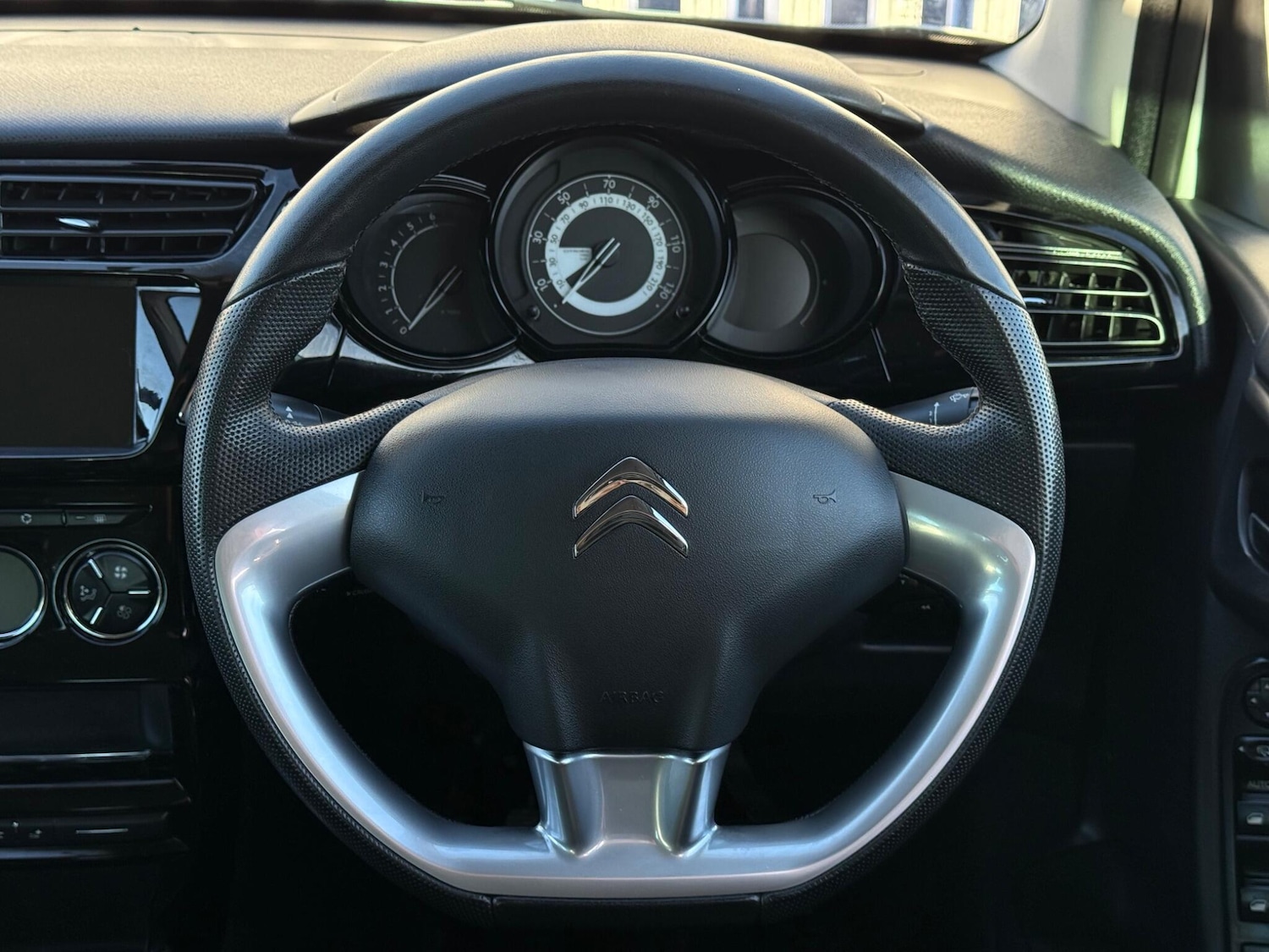 Used Citroen C3 for sale - 76681942: Photo 19